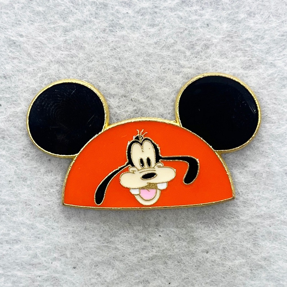 🔮 5/$25 Disney Character Ear Hats Goofy Pin